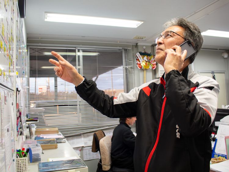 インタビュースタッフ